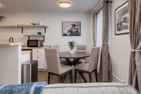 Inlet View Luxe -King Suite - Downtown Anchorage - Image 3