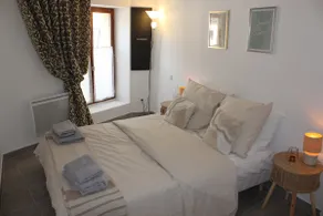 Cozy apartment with terrace - Image 3