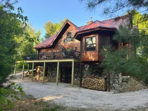 Devil's Lake Getaway - New Listing Summer 2026 - Image 3