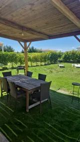 Detached villa with Jacuzzi and garden - Image 2