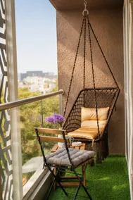 Olyra Living Cozy Luxury Near Airport - Image 4