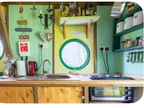 The Gypsy Caravan Sleeps 5 with alfresco dining - Image 4