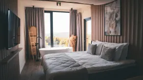 Peaceful Forest Haven | Cozy 3-Bedroom Villa - Image 4