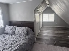 Perfect Location! Family home away from home. - Image 3