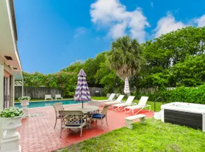 Tropical Oasis 3BR - Pool, Hot Tub & Large Yard - Image 3