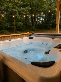 Brushy Fork Retreat-Hot tub/Firepit, Near Orchards - Image 3