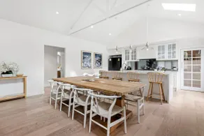The White House - Pet Friendly with Heated Swimming Pool - Image 3