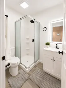 Remote Work Haven | 3BR with Fast Wifi - Image 4