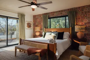 Luxe Hilltop Haven Spa, Firepit & Views Sleeps 20 - Image 5
