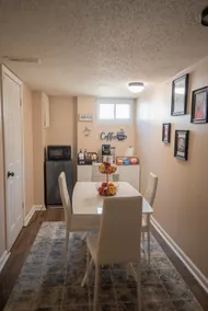 Basement Suite with patio - Image 5