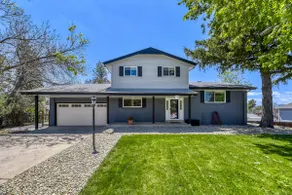 Easter House | Sunroom + Fire Pit | 4 Beds - Image 4