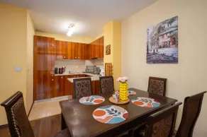 Sunny 1BD Apartment with Workspace & Relax Balcony - Image 4
