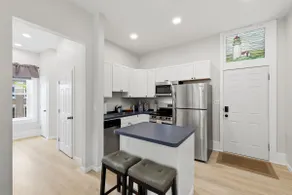 Downtown Vermilion Retreat | Walk Everywhere - Image 4