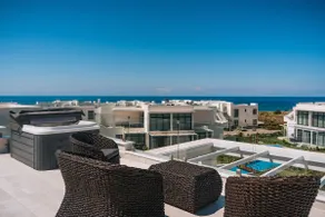 The Resort. Luxury 2 Bed with Hot Tub, Gym, Hammam - Image 4
