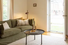Charming Hudson Cottage – Minutes to Downtown - Image 3
