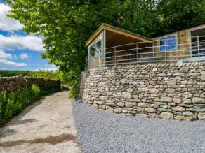 Little Barn - Image 3