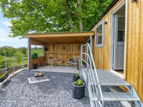 Little Barn - Image 4