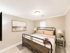 Cozy Spring hill Getaway|KingBeds|Central Location - Image 5