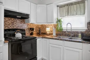 The Balboa Bayhouse - Image 5