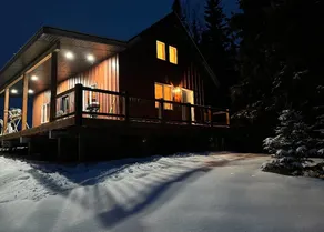Hidden Valley Cabin-a diamond by the Pembina River - Image 5
