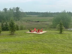 Hidden Valley Cabin-a diamond by the Pembina River - Image 3