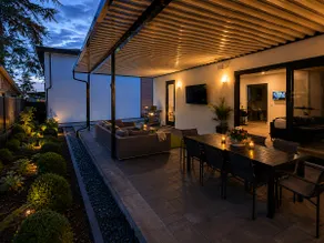 Executive 5BR Luxury Home in South Surrey/WR - Image 3