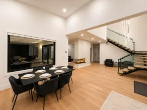 Executive 5BR Luxury Home in South Surrey/WR - Image 4