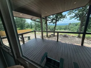 Blaze’s Bungalow - Image 5