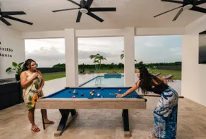 Villa Castillo | Luxury Pool Home & BBQ | Redland. - Image 4