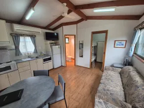 Dreamin' Lodge - Sleeps 6 - Image 2