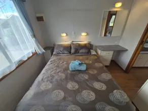 Dreamin' Lodge - Sleeps 6 - Image 3