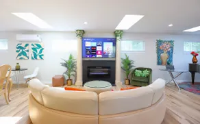 Grand Retreat w/ Garden Patio & King Suite - Image 3