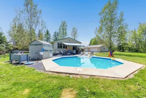 Stunning Pool House Between Lakewood and Mountain - Image 4