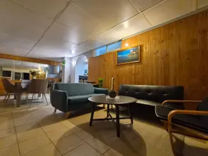 Cozy Lodge In Tarcoola Beach Coastal Retreat - Image 4