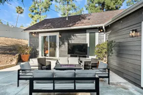 Spacious Family Retreat + Game Room Sleeps 12 - Image 4
