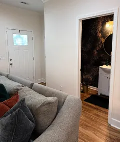 Stylish Stockbridge Retreat Near ATL - Image 2