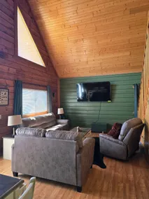 Green Bear Cabin - Image 5