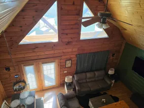 Green Bear Cabin - Image 4