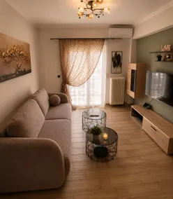 Apartment in Haidari with a view of the city - Image 2