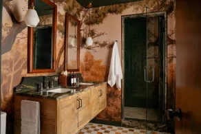 Springwater Lodge | A Refined Lakefront Retreat - Image 3