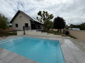 Family house - sleeps 12 (Air-conditioned) - Image 2