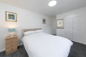 Henley Haven - Image 4
