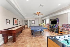 Luxury Estate Mansion~Theater Game Room Gym Suites - Image 4