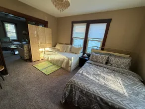 Cozy Vacation Home Parkin 15 DT 10 min Concert 6IN - Image 3