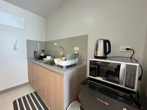 KG 11 Studio | near SM & SMX | few mins to airport - Image 3