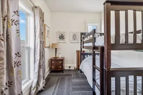 2 Br Deluxe Main Street Downtown Liverpool Suite C - Image 4