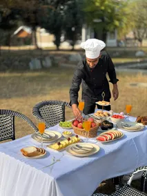 Khwab Villa A Luxury Stay - Image 4