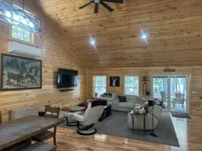 Luxurious lakefront home - Image 3