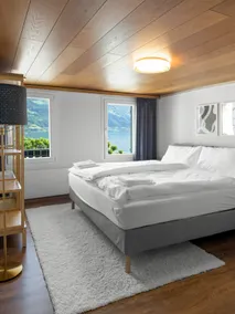 Lake Lucerne View, 3BR, Balcony, Rigi & Brunnen - Image 2
