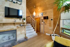 Family + Group Friendly Modern Log Cabin Home - Image 5